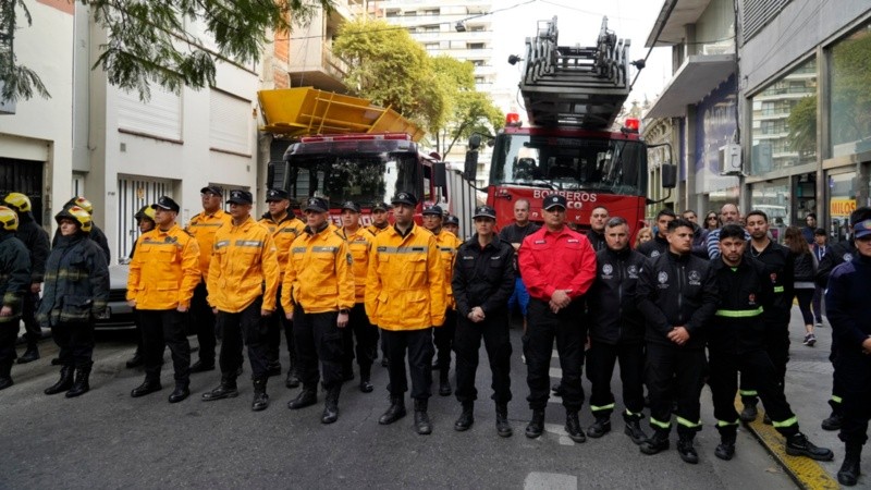 Emotivo acto de homenaje a 10 años de la tragedia de calle Salta 2141.