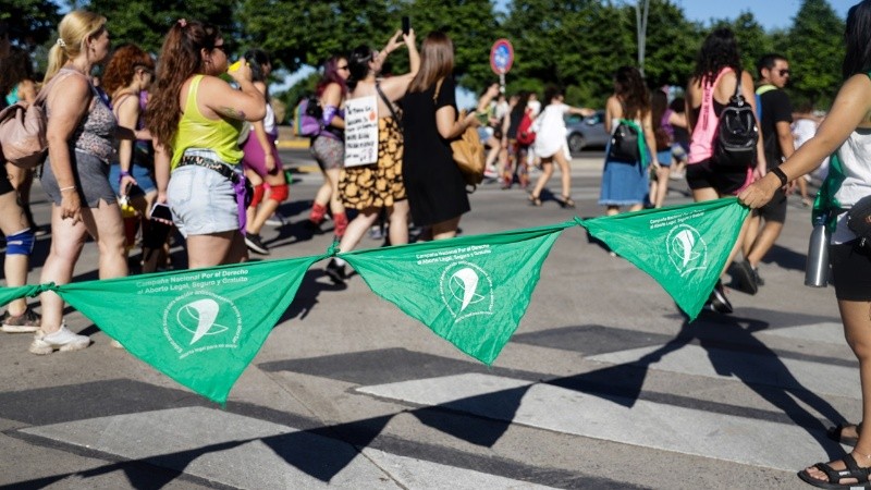 La marcha inició desde Oroño y el río a las 17.