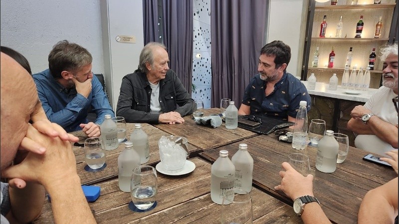 La reunión con Joan Manuel Serrat.