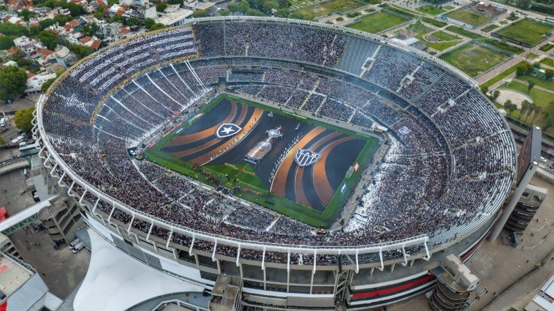 La final de la Copa Libertadores se disputa en el Estadio Monumental de River.